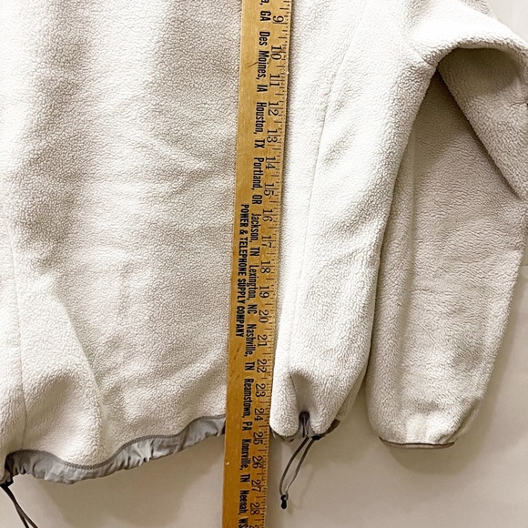 The Northface • Women’s Jacket •Med - Picture 3 of 15